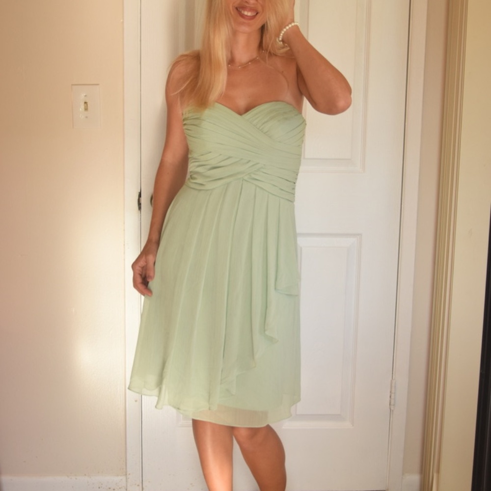 Davids Bridal Chiffon Short Bridesmaid or Prom 0